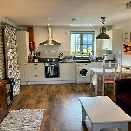 Little Bream - Pretty Cosy Cottage, Sea Views, Walk To The Beach Mawnan Smith Εξωτερικό φωτογραφία